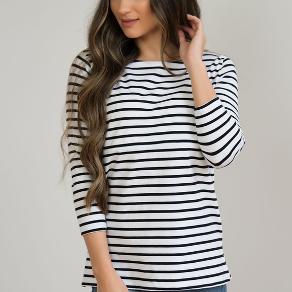 Nursing Queen Hidden Zipper Black and White Top Xs - Picture 2 of 3